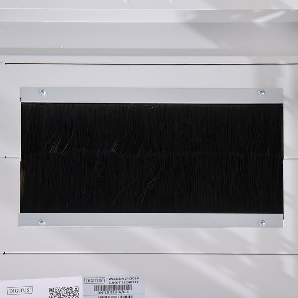 22U Patch Cabinet 600x600x1164 mm (WxDxH) light gray