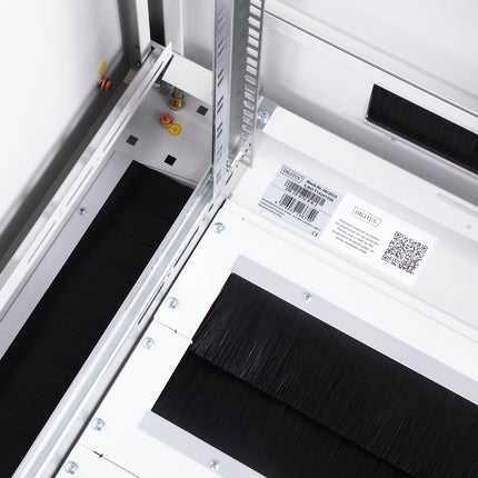 47U Patchkast 800x800x2244 mm (BxDxH) lichtgrijs