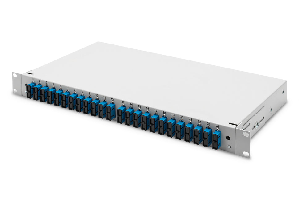 Glasvezel patchpaneel gemonteerd 24 poorten SC OS2